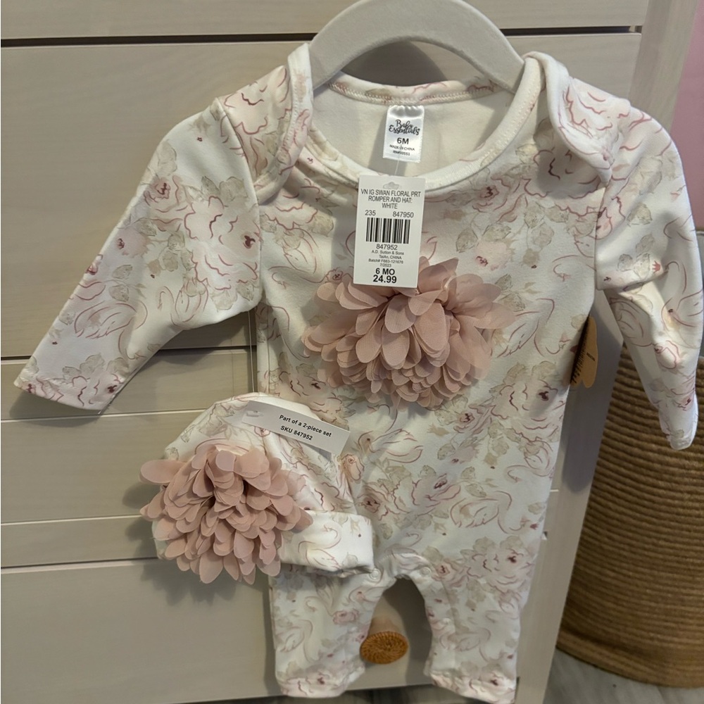 Flower Baby Essential body suit Onesie. Size 6 months.